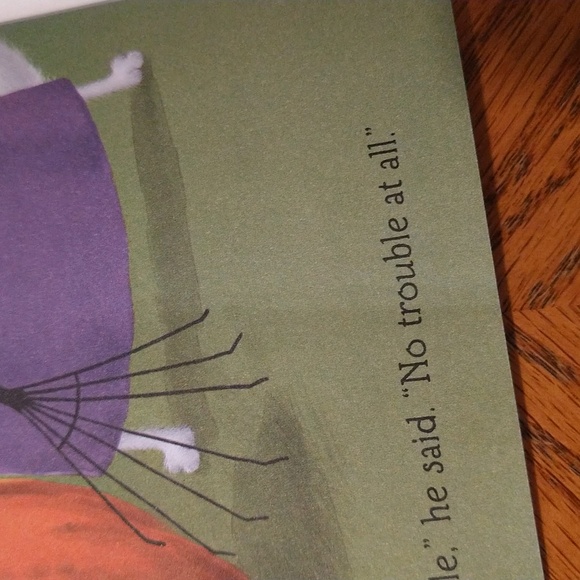 ✨5/$15✨ Children's Book - Splat the Cat and the Pumpkin-Picking Plan - Picture 9 of 12